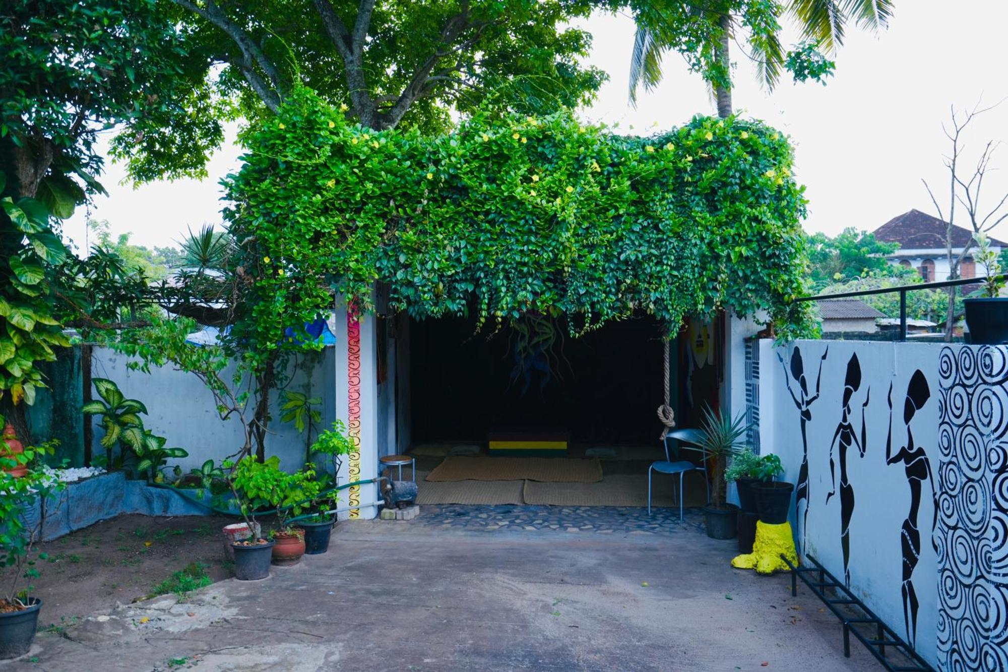 Daffodils Inn Alappuzha Exterior photo